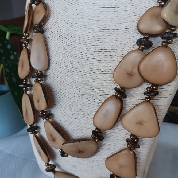 Artisanal Handcrafted Tagua Nut Necklace, Bronze Beads,Coco Shells, Ecuador - Picture 3 of 6